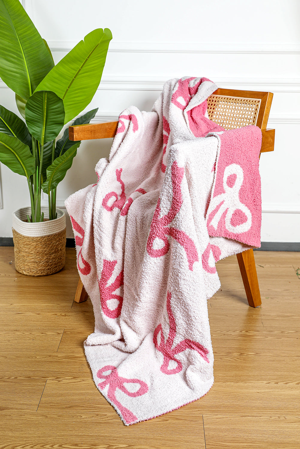 Pink 127*152cm Bow Printed Cozy Soft Throw Blanket-True and Wild