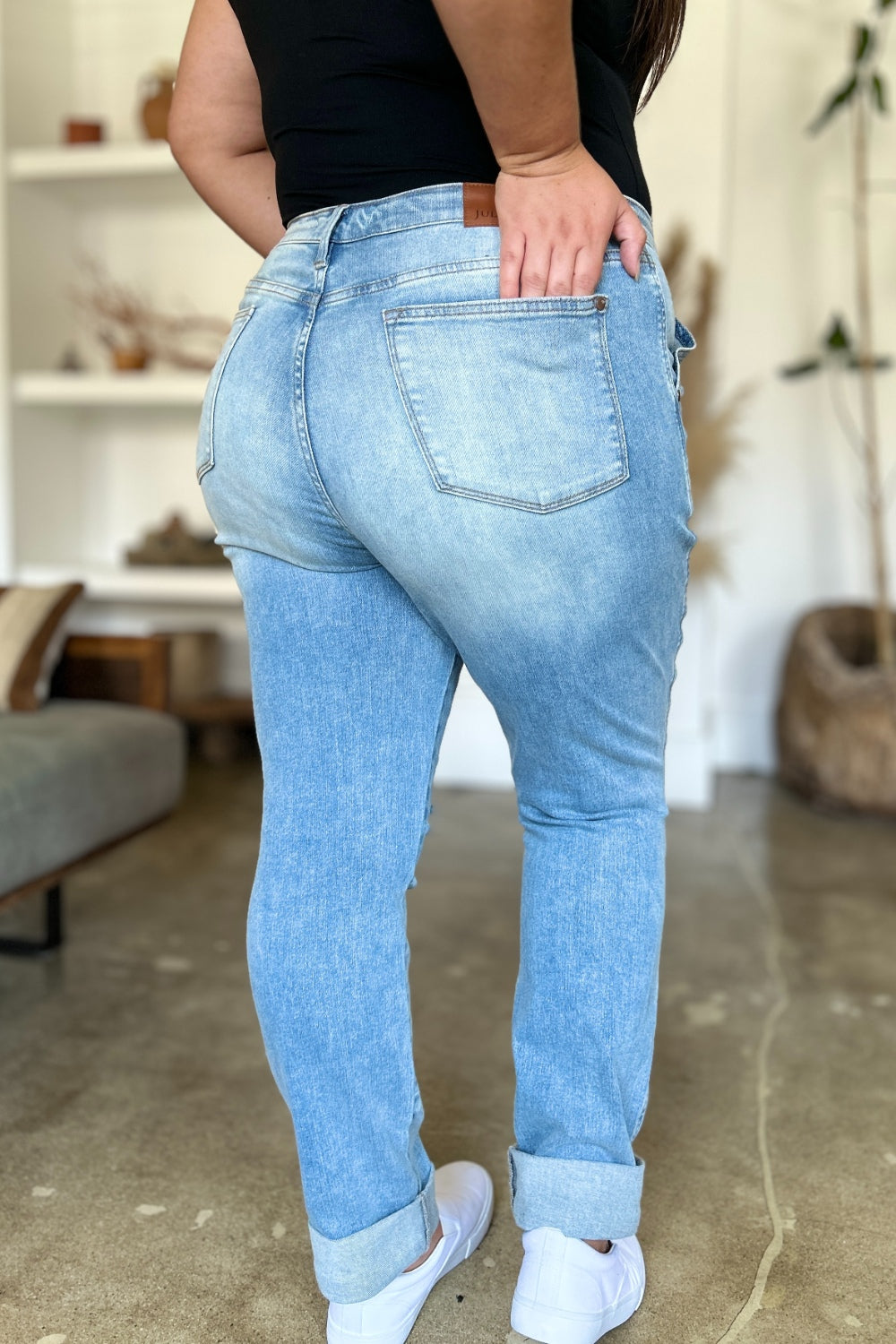 Judy Blue Full Size Distressed Straight Jeans with Patch Pockets-True and Wild