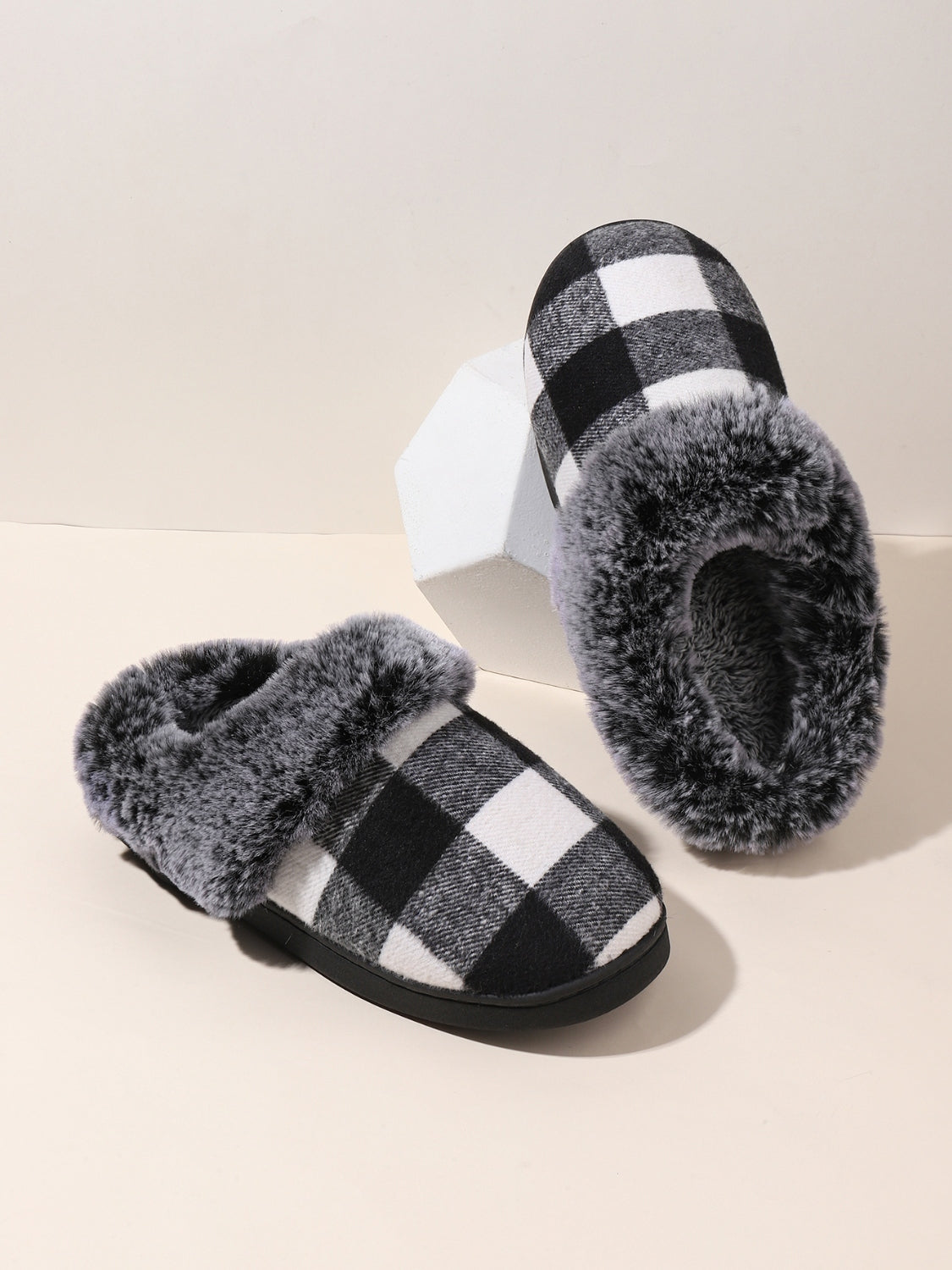 Plaid Furry Round Toe Flat Slippers-True and Wild