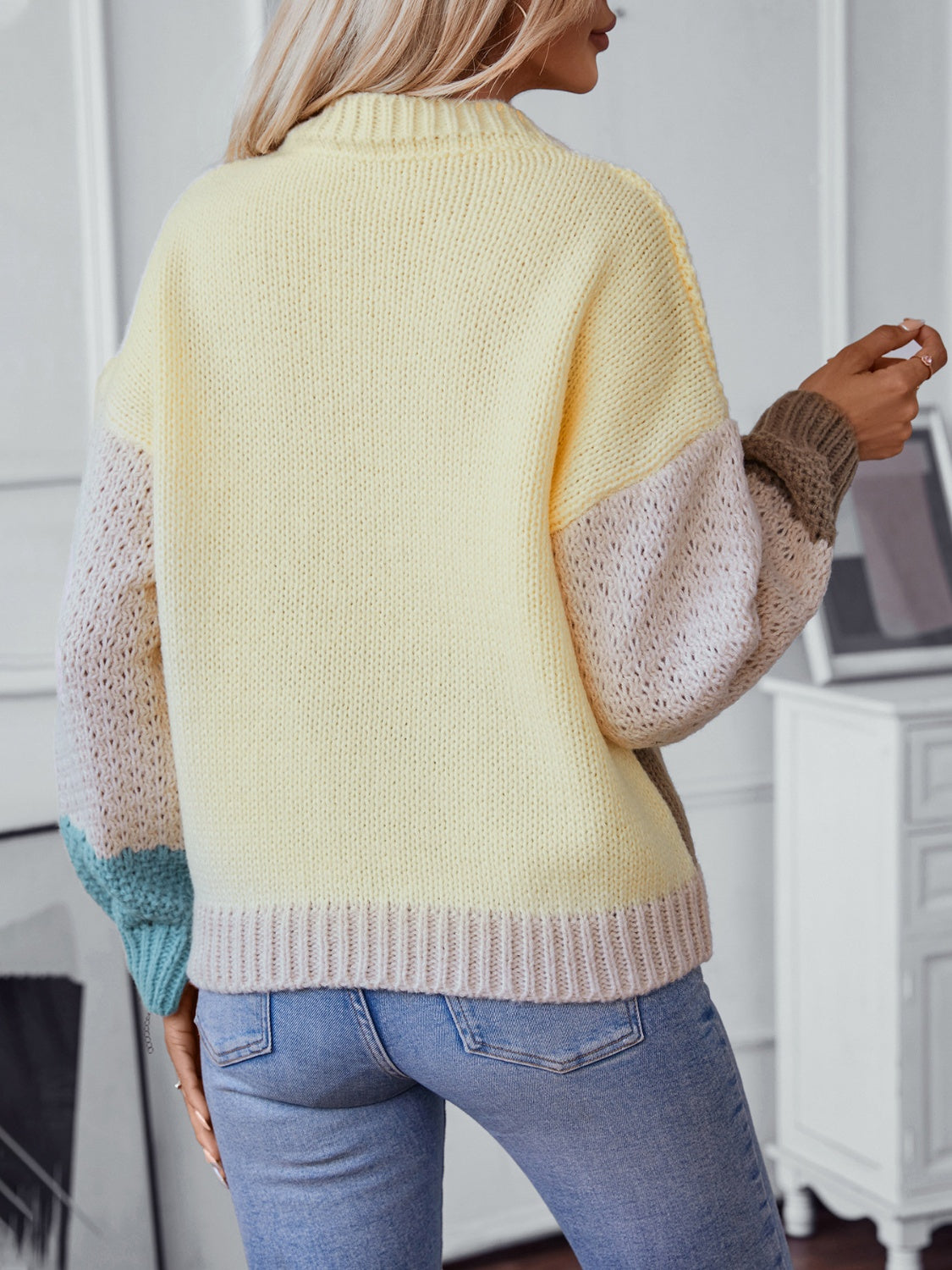 Color Block Round Neck Dropped Shoulder Sweater-True and Wild