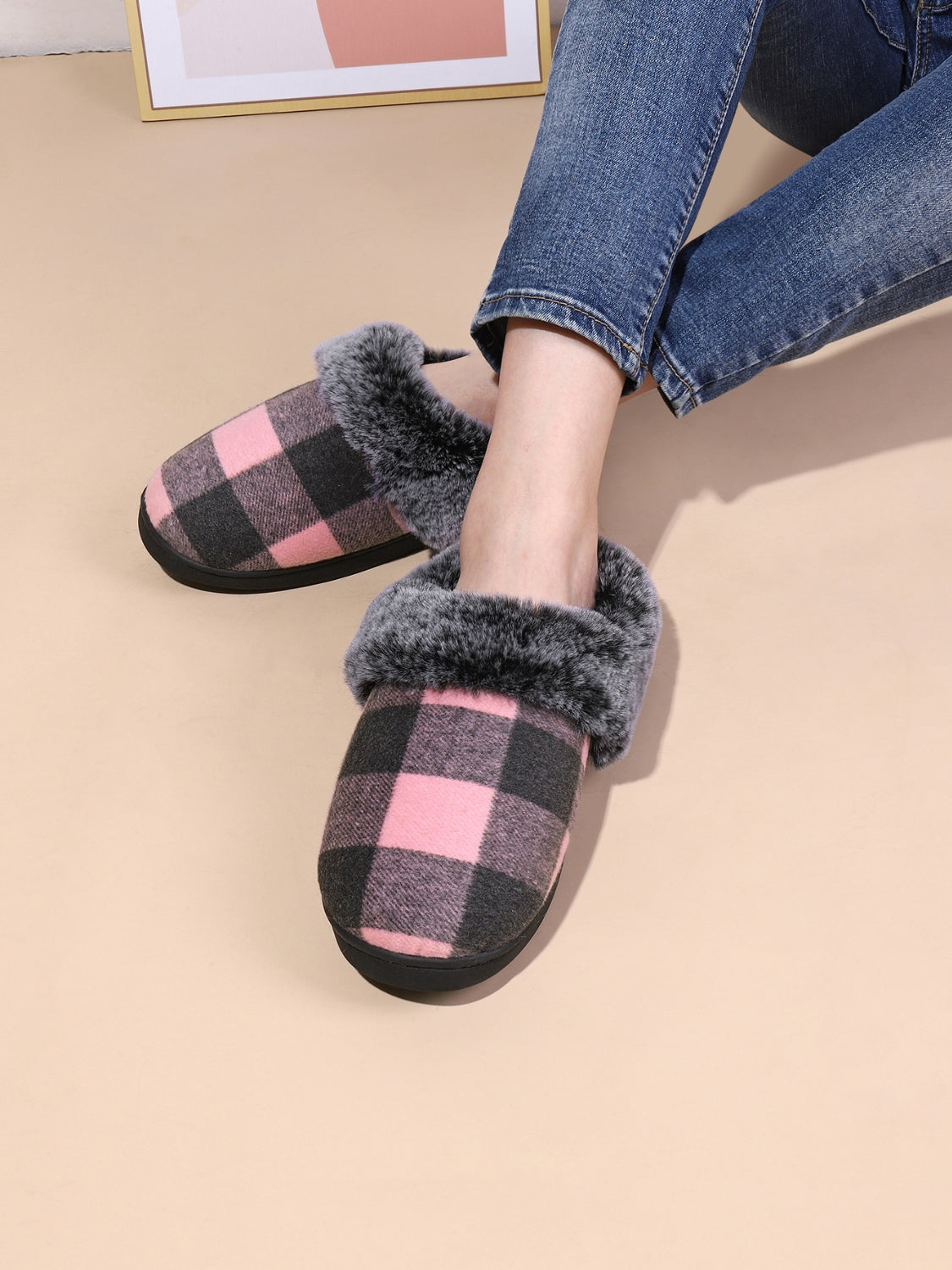 Plaid Furry Round Toe Flat Slippers-True and Wild