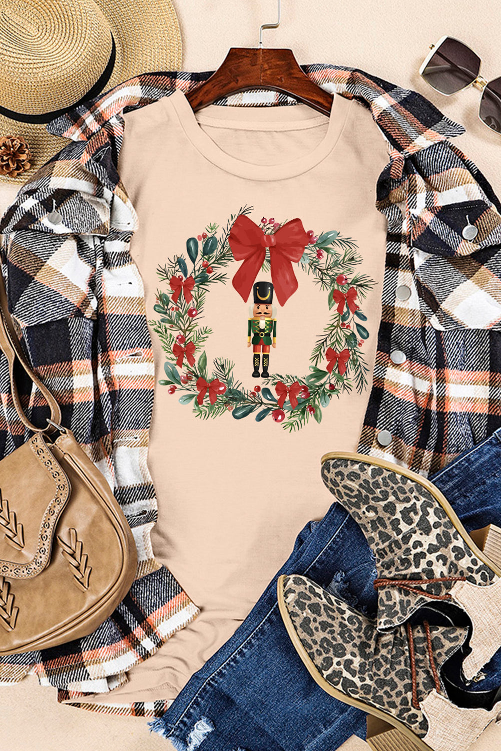 Graphic Tees - Khaki Nutcracker Bow Christmas Wreath Crewneck Printed T Shirt