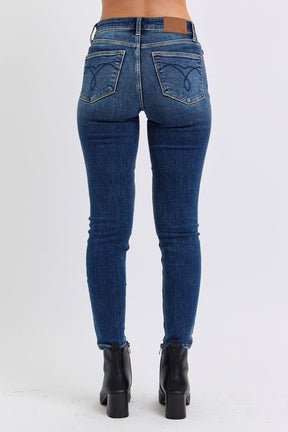 Judy Blue Full Size Mid-Rise Waist Skinny Jeans with Pockets-True and Wild