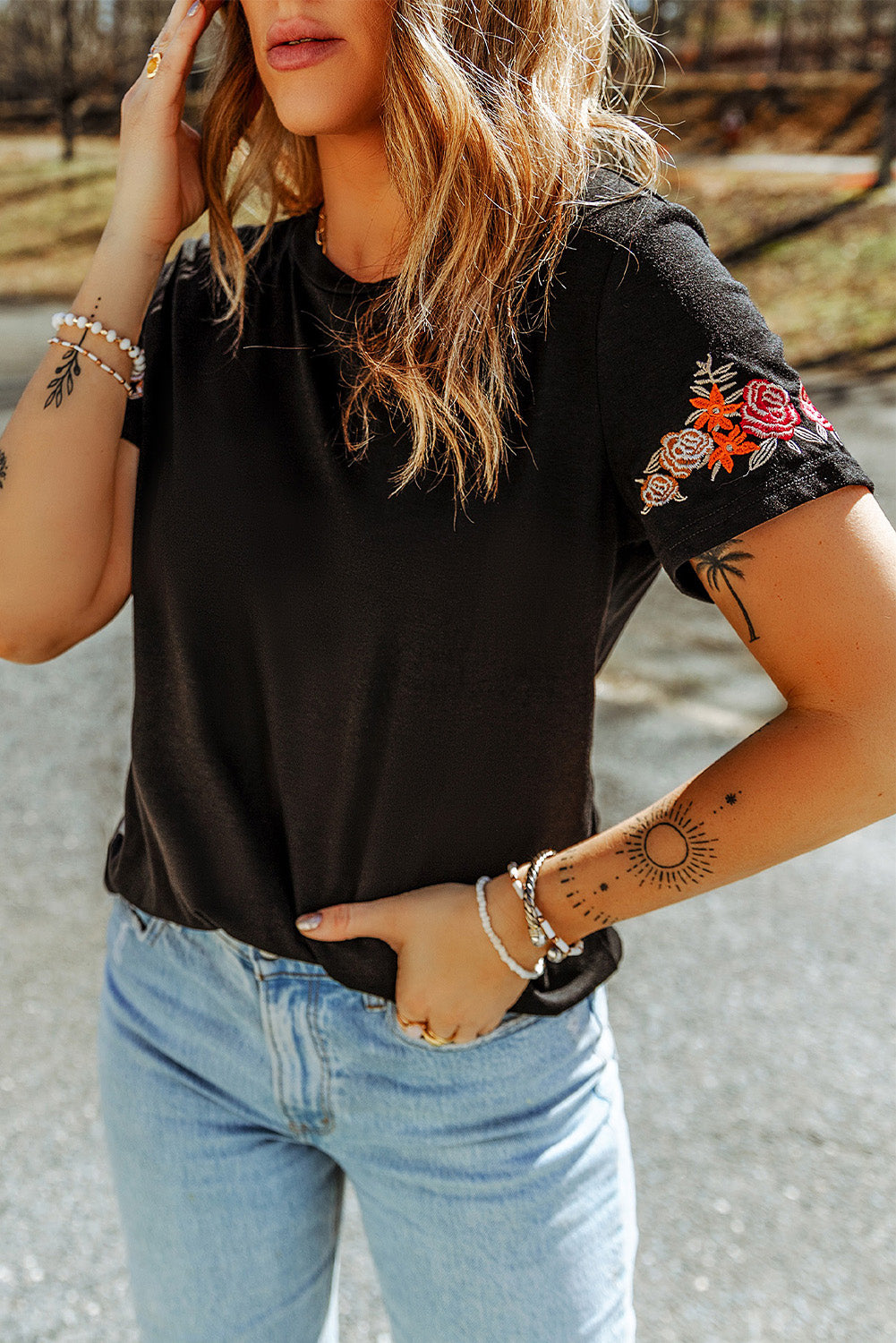 Black Casual Floral Embroidered Round Neck T Shirt-True and Wild