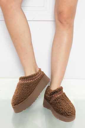 Chestnut Suede Contrast Plush Thick Sole Slippers-True and Wild