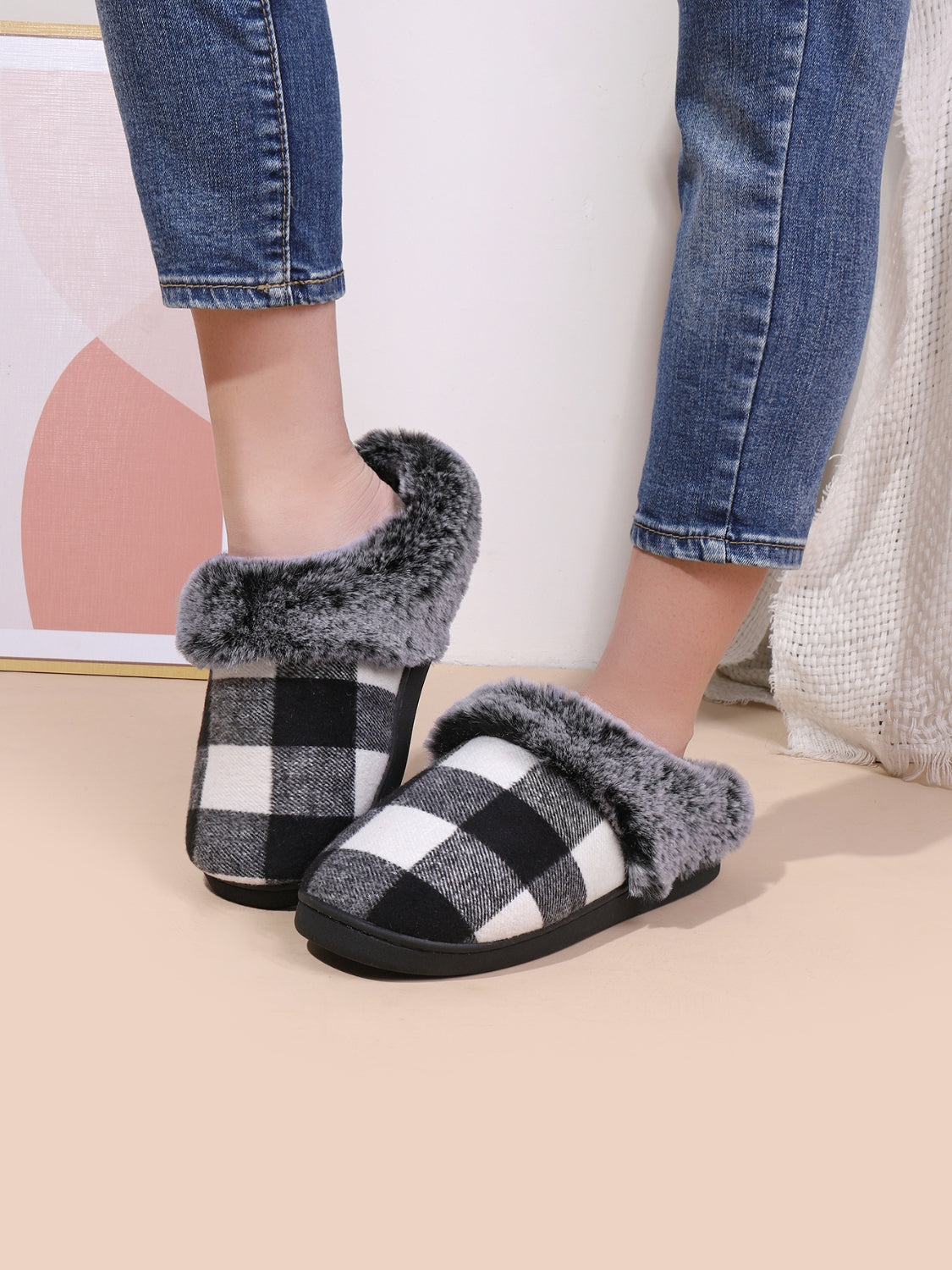 Plaid Furry Round Toe Flat Slippers-True and Wild