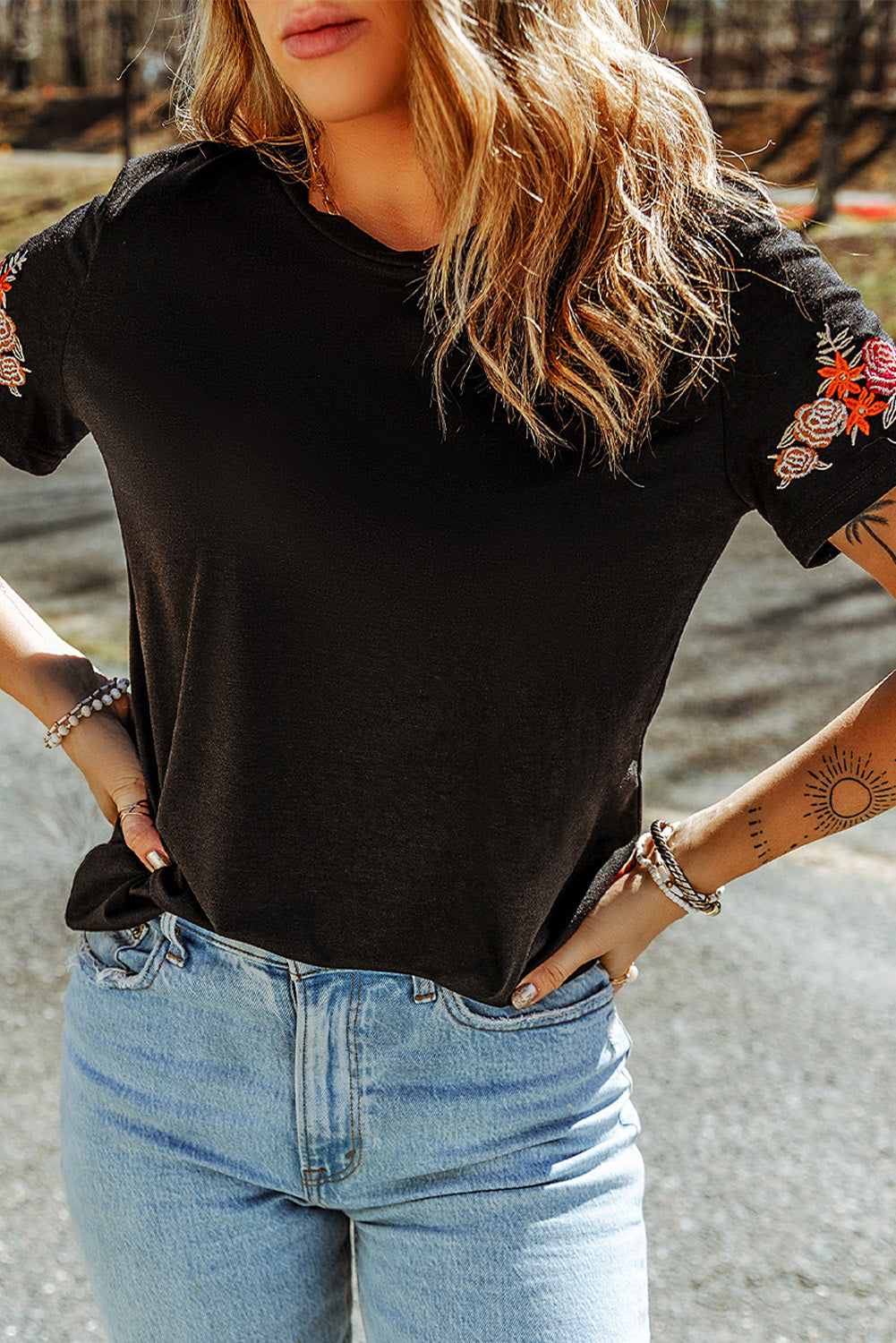 Black Casual Floral Embroidered Round Neck T Shirt-True and Wild