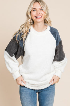 Culture Code Color Block Faux Fur Raglan Sleeve Sweatshirt-True and Wild