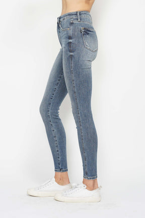 Judy Blue Full Size Tummy Control Contrast Wash Skinny Jeans-True and Wild